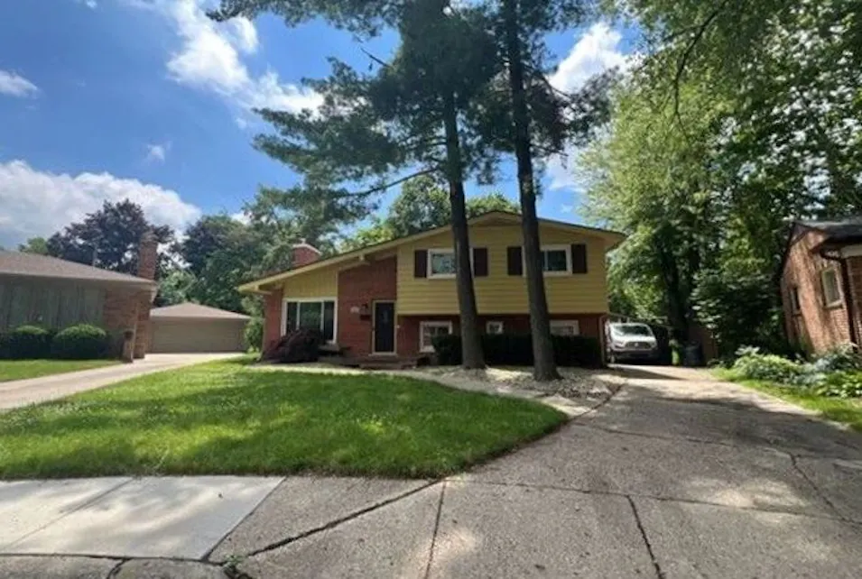 23994 Earl Ct Farmington, MI 48335, Oakland County