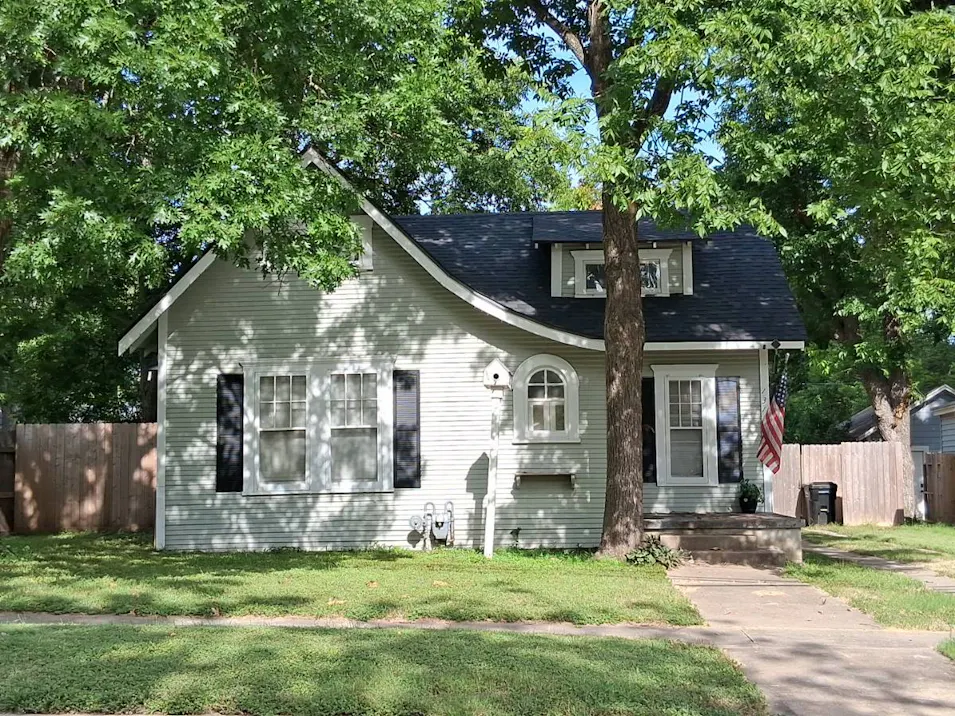 1315 N 1st St Temple, TX 76501, Bell County