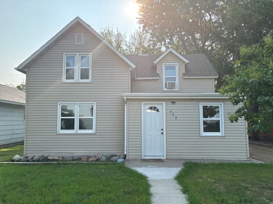532 S Hunt Street Lake Crystal, MN 56055, Blue Earth County