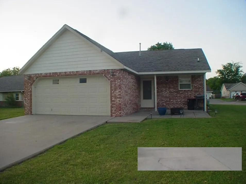 1333 Damon Dr Pryor, OK 74361, Mayes County