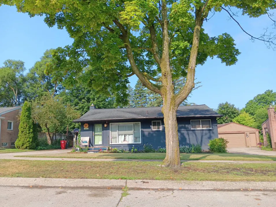 839 Friar Dr Milford, MI 48381, Oakland County