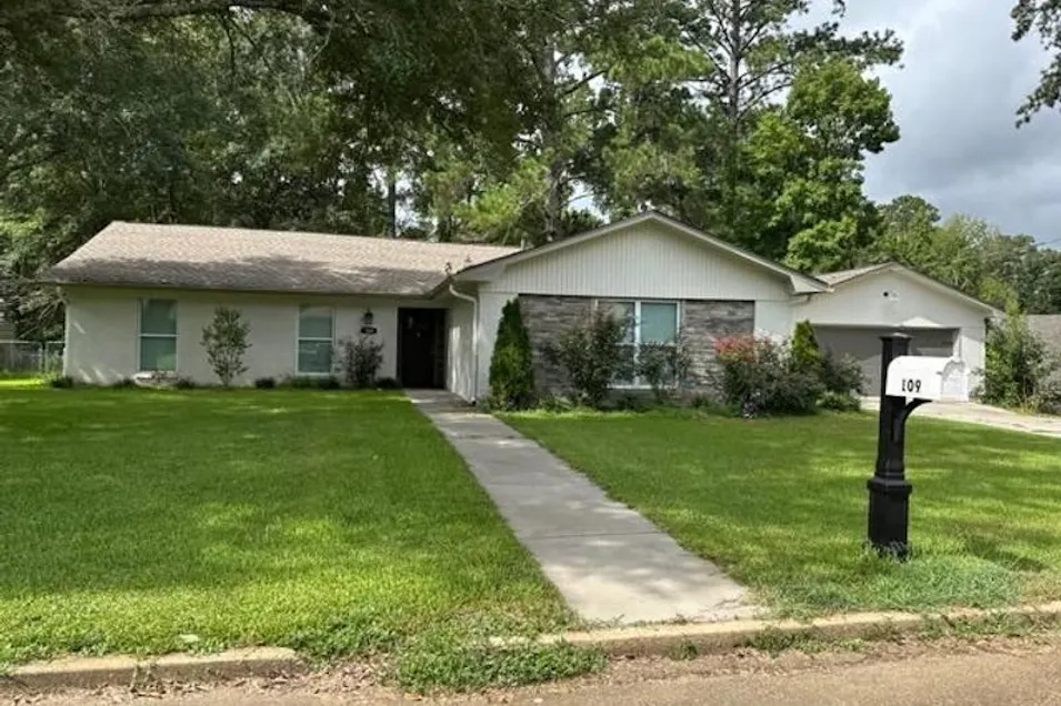 109 Dickson Dr Brandon, MS 39042, Rankin County