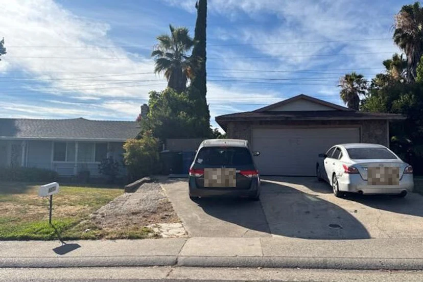 8277 Rhodora Court