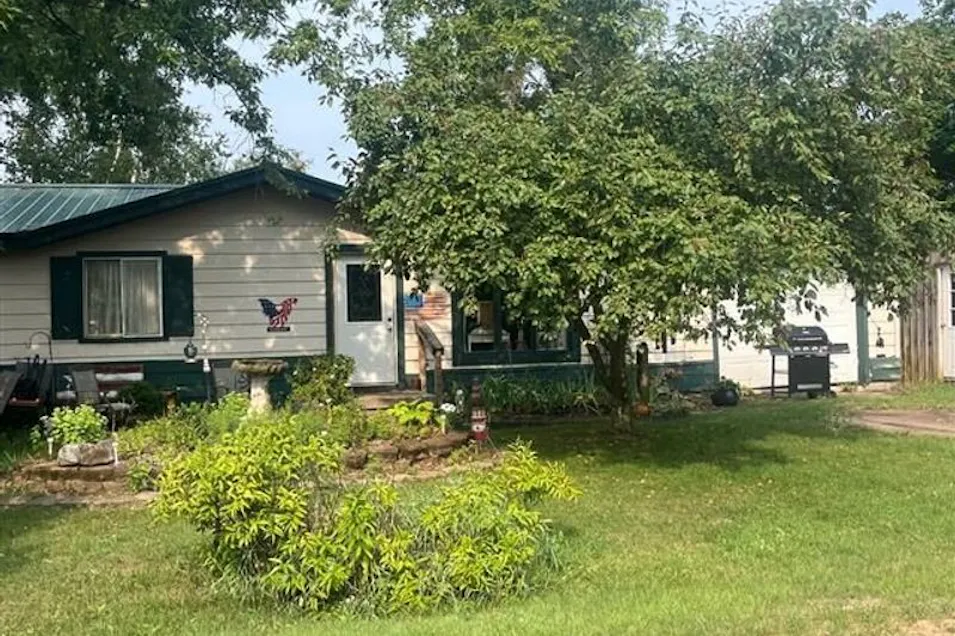 3125 6th St Weidman, MI 48893, Isabella County