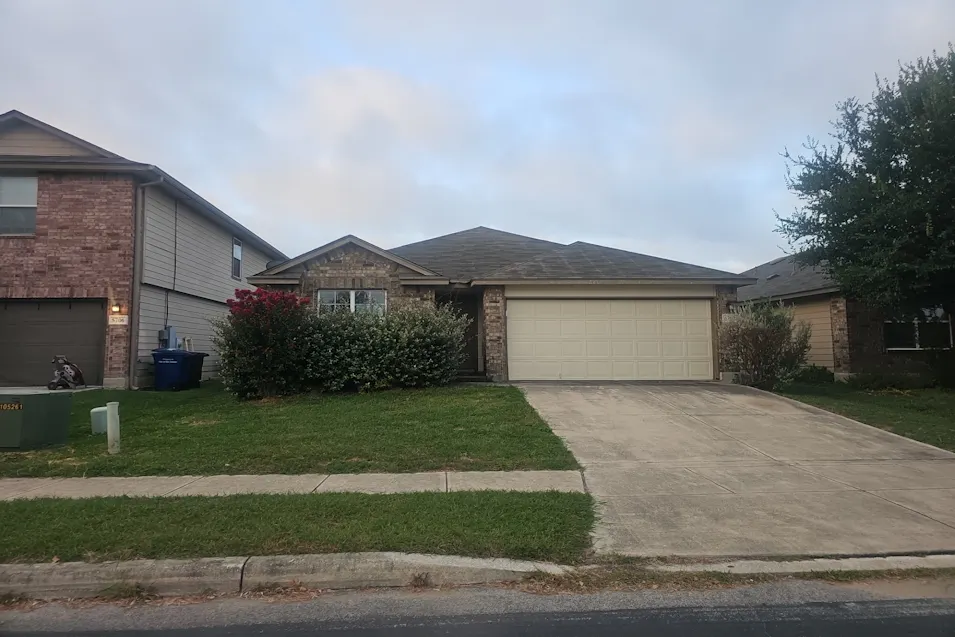 5702 Espada Cliff San Antonio, TX 78222, Bexar County