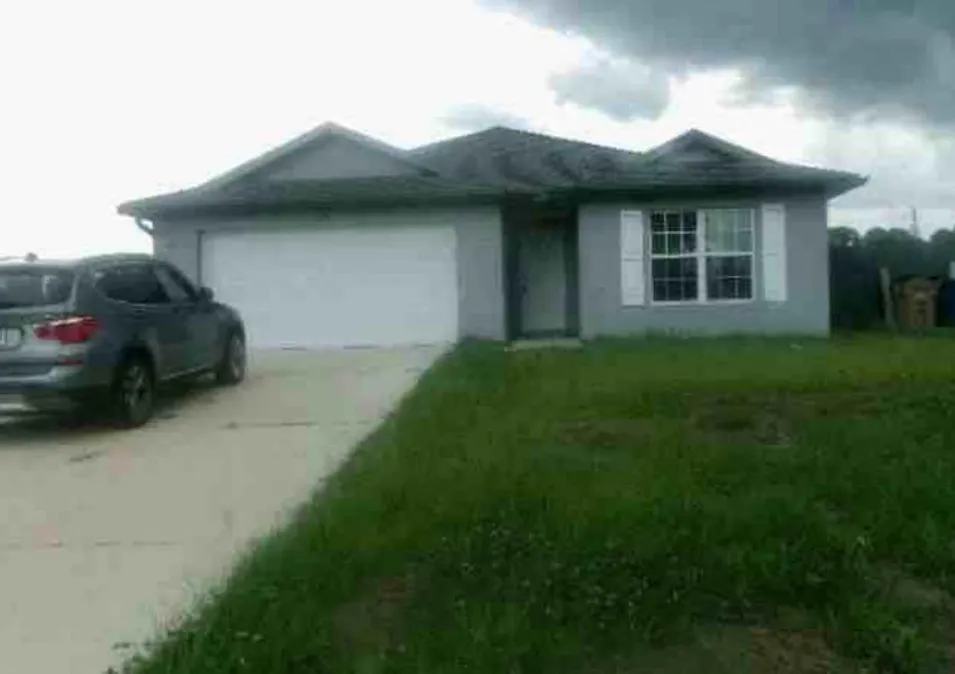 3210 64th St W Lehigh Acres, FL 33971, Lee County
