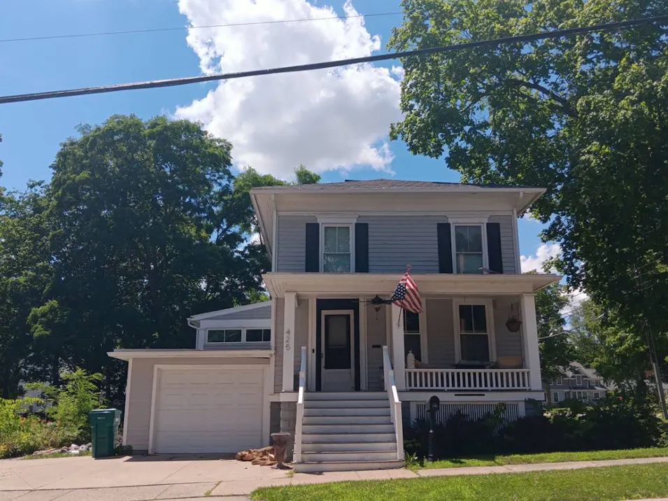 425 N Water St Owosso, MI 48867, Shiawassee County