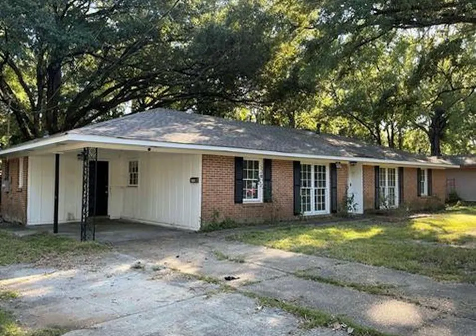 2712 Forsyth Ln Montgomery, AL 36116, Montgomery County