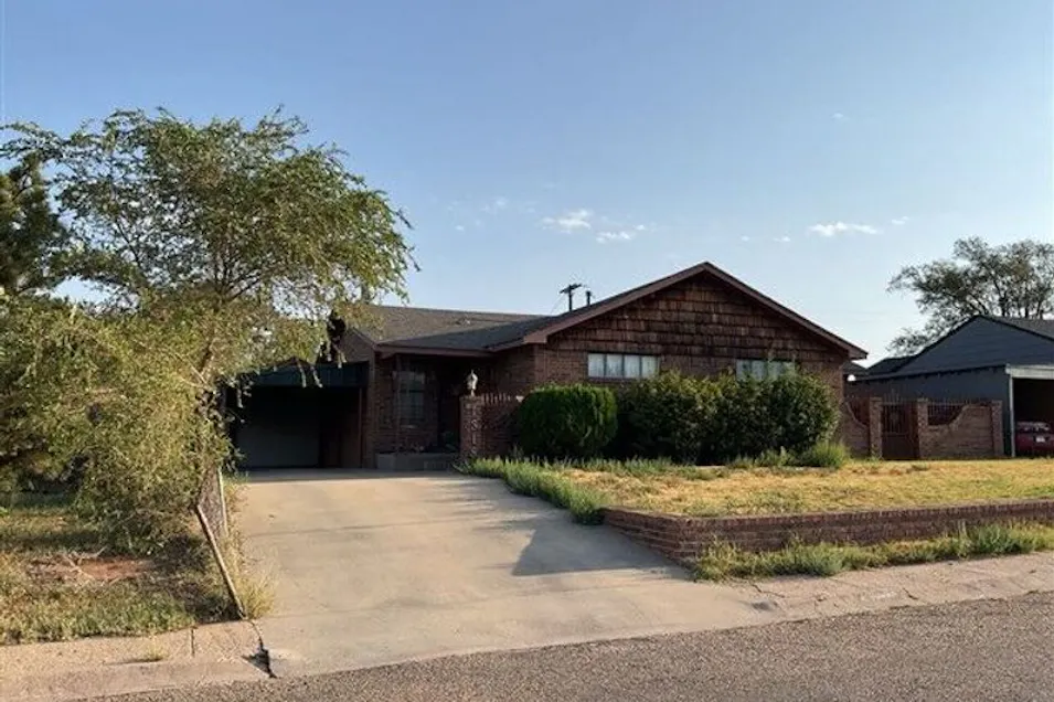 1318 Potter St Borger, TX 79007, Hutchinson County