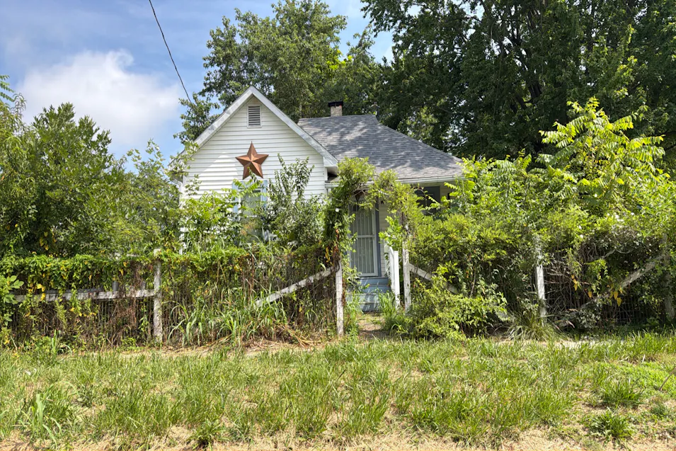 718 Alton St Bicknell, IN 47512, Knox County