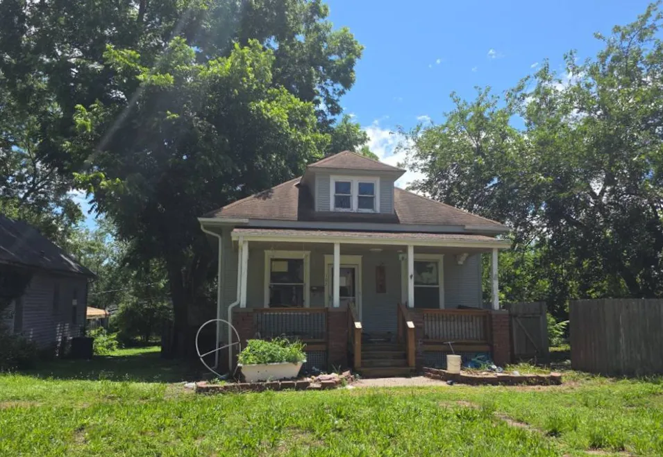 105 E Miami St Paola, KS 66071, Miami County