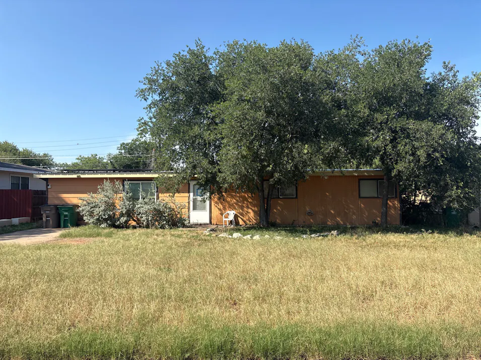 2532 A and M Ave San Angelo, TX 76904, Tom Green County