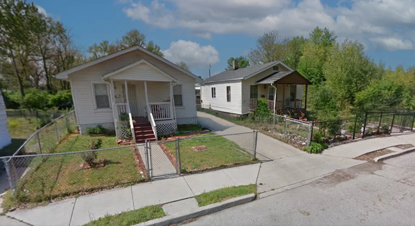 2646 Renshaw Ave