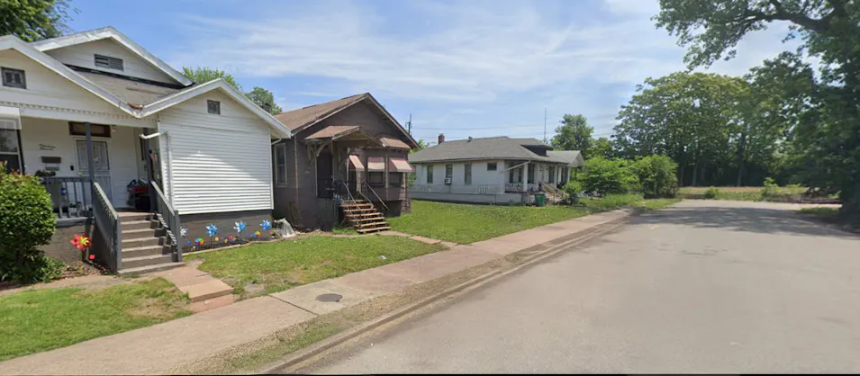 1915 College Ave East Saint Louis, IL 62205, Saint Clair County
