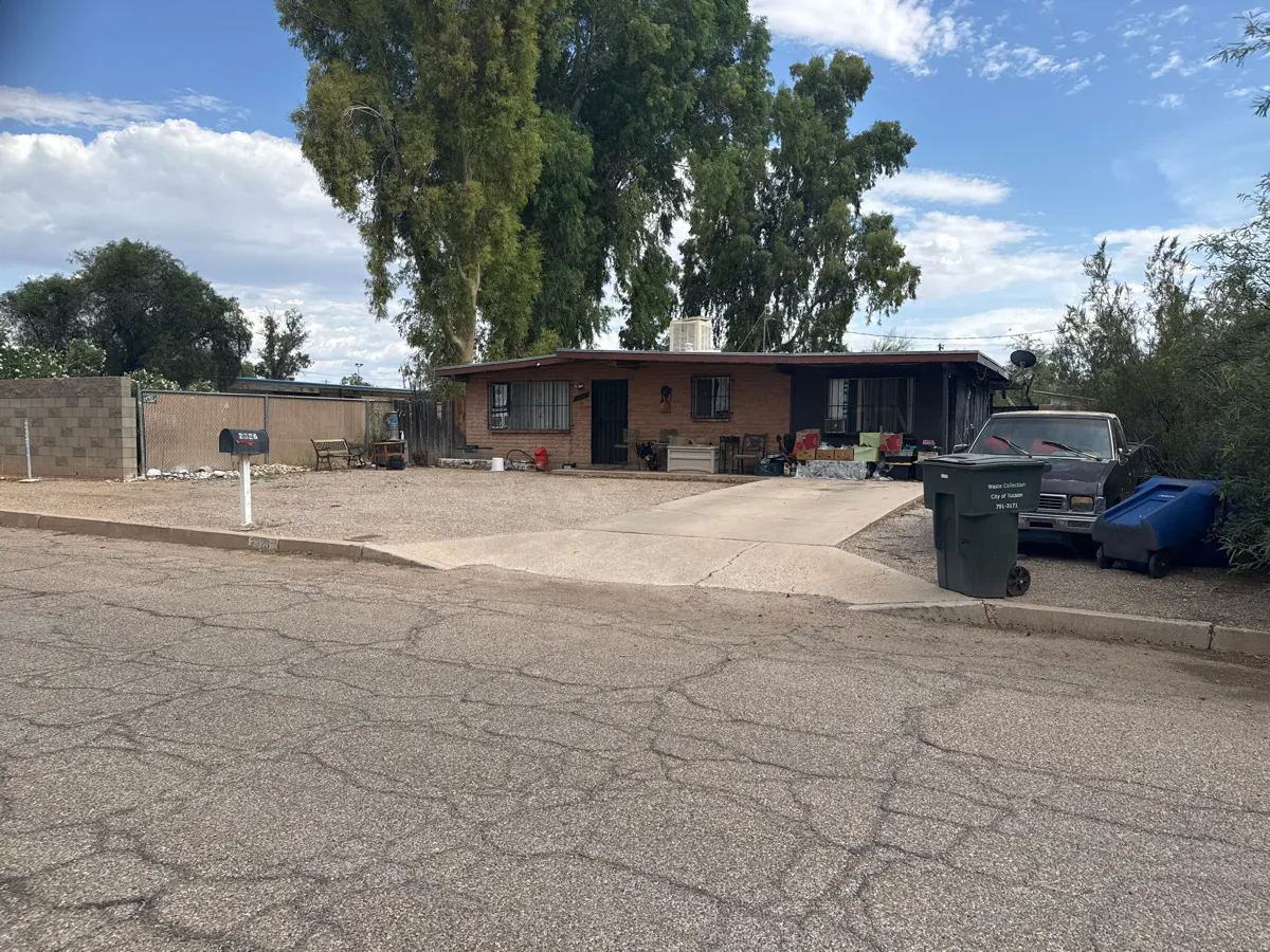 Hedrick Dr, Tucson, AZ 85719 #1