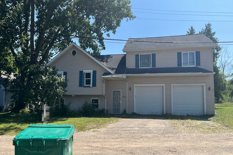 36009 Dan St Rockwood, MI 48173, Wayne County