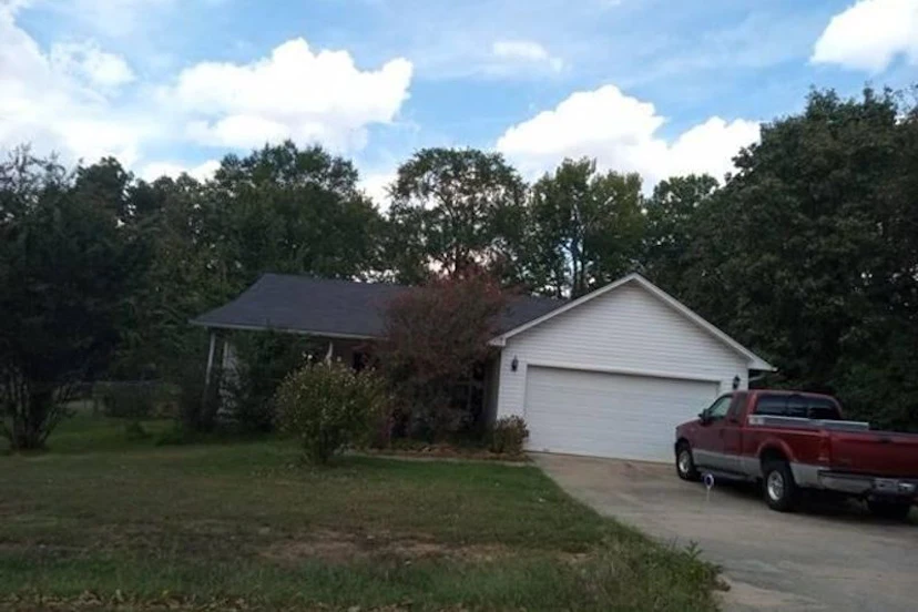 2722 Ward Drive