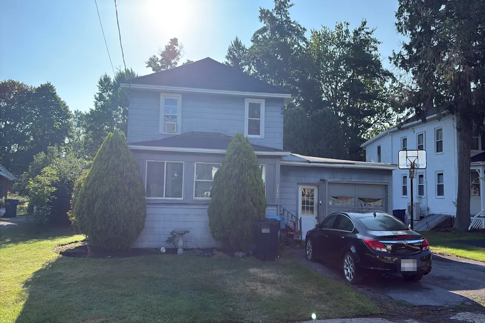 212 Vienna Street Newark, NY 14513, Wayne County