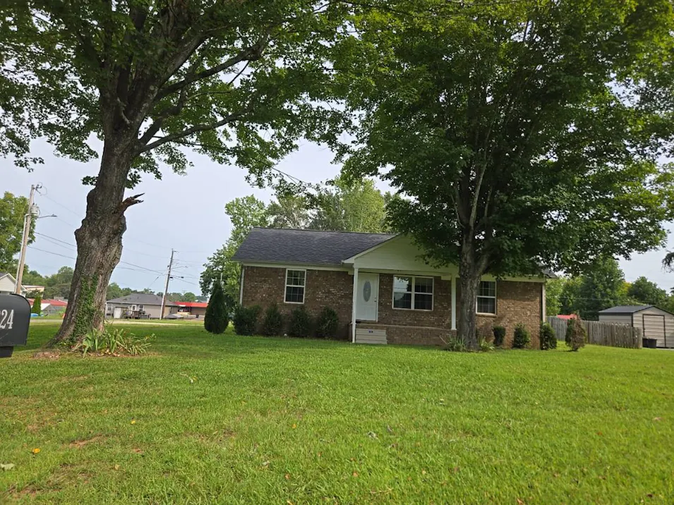 324 Debus St Lawrenceburg, TN 38464, Lawrence County