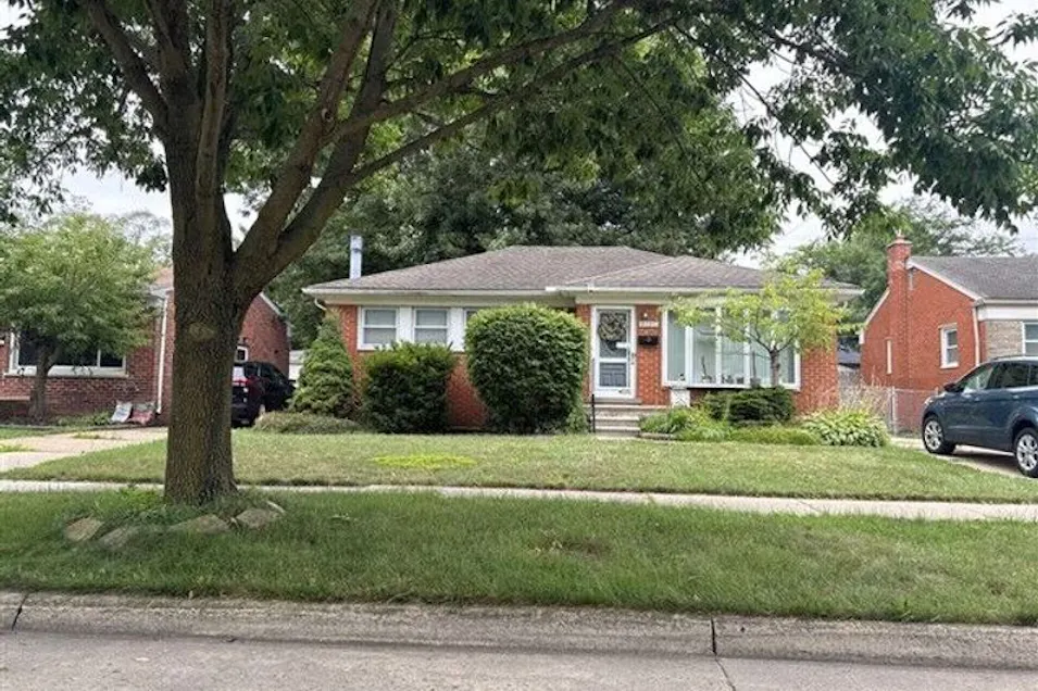 22124 Love Street St Clair Shores, MI 48082, Macomb County