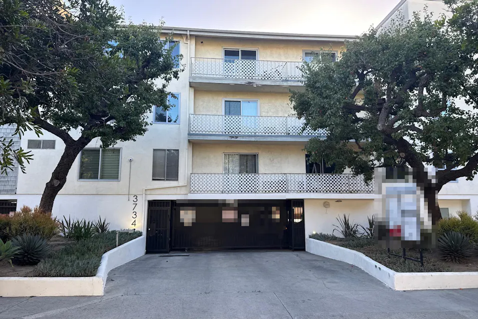 3734 S. Canfield Ave. Unit 109 Los Angeles, CA 90034, Los Angeles County