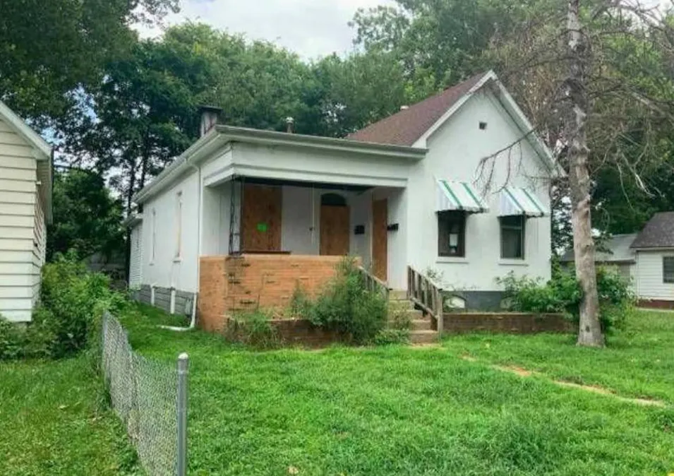 1119e Reservoir St Springfield, IL 62702, Sangamon County