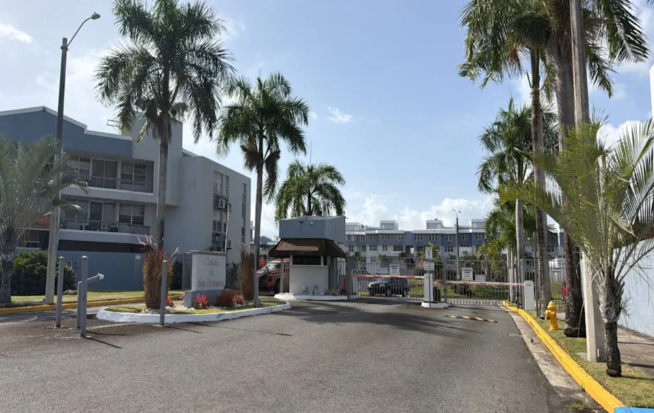 San Fernando 2001 Cond Chalets De Carolina, PR 00987, Carolina County