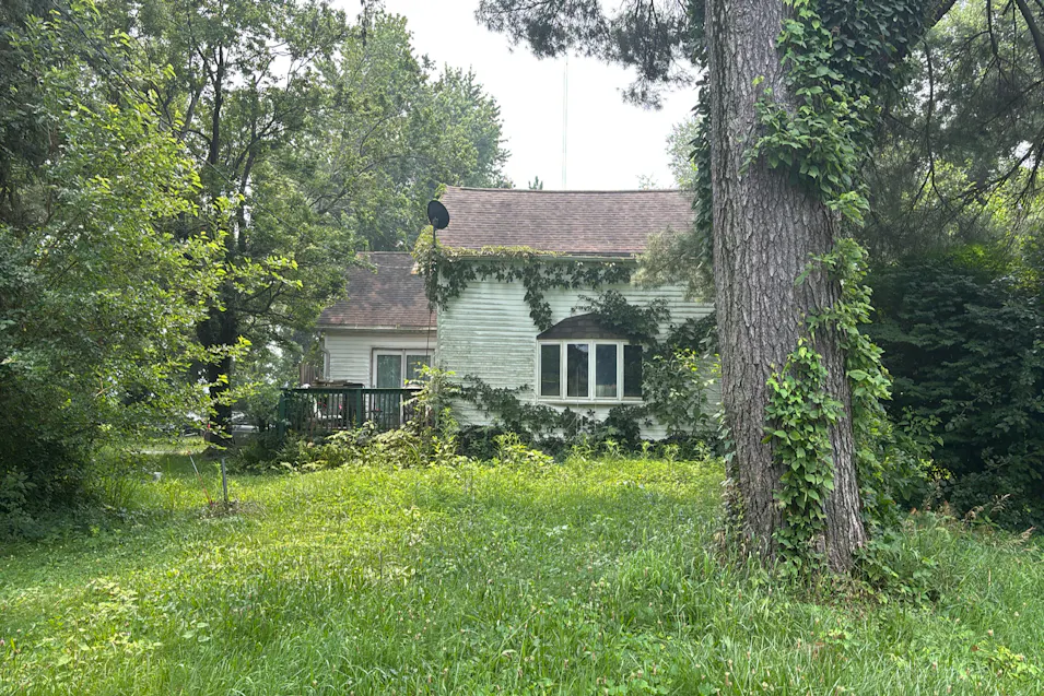 16737 9th Rd Plymouth, IN 46563, Marshall County