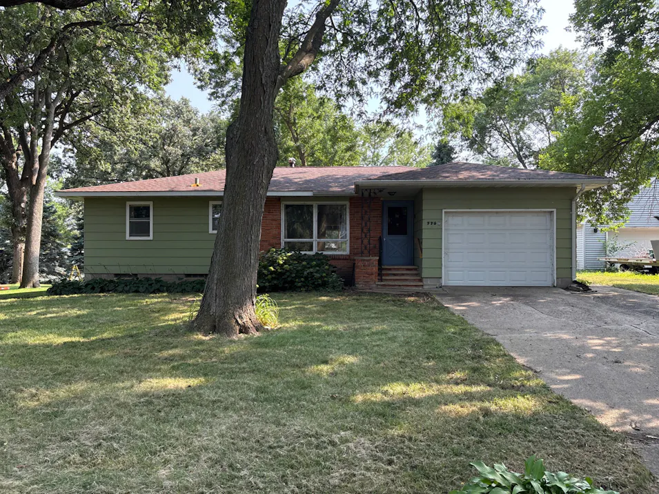 776e Prince St Lake Crystal, MN 56055, Blue Earth County