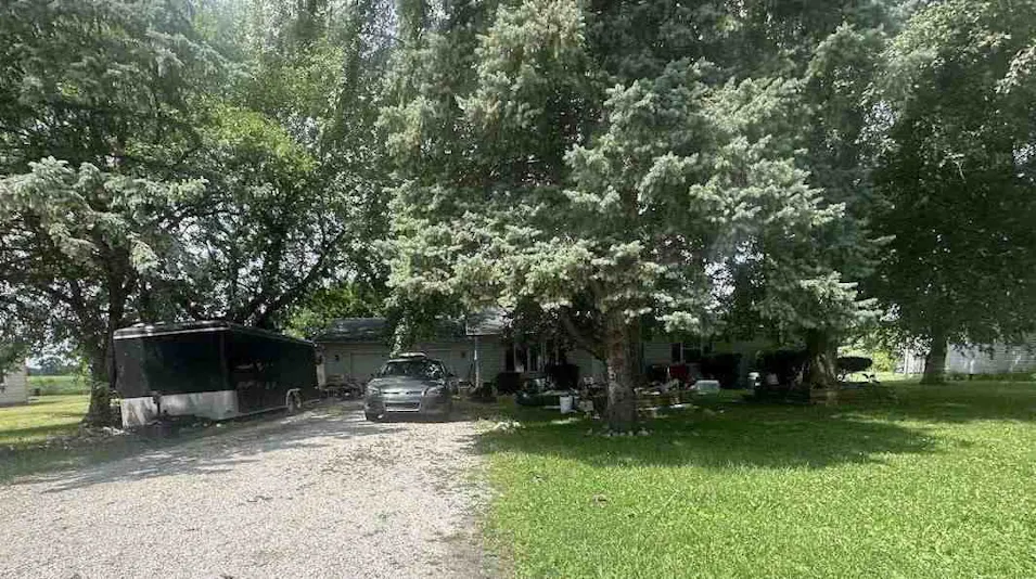 523n Franklin St Mentone, IN 46539, Kosciusko County