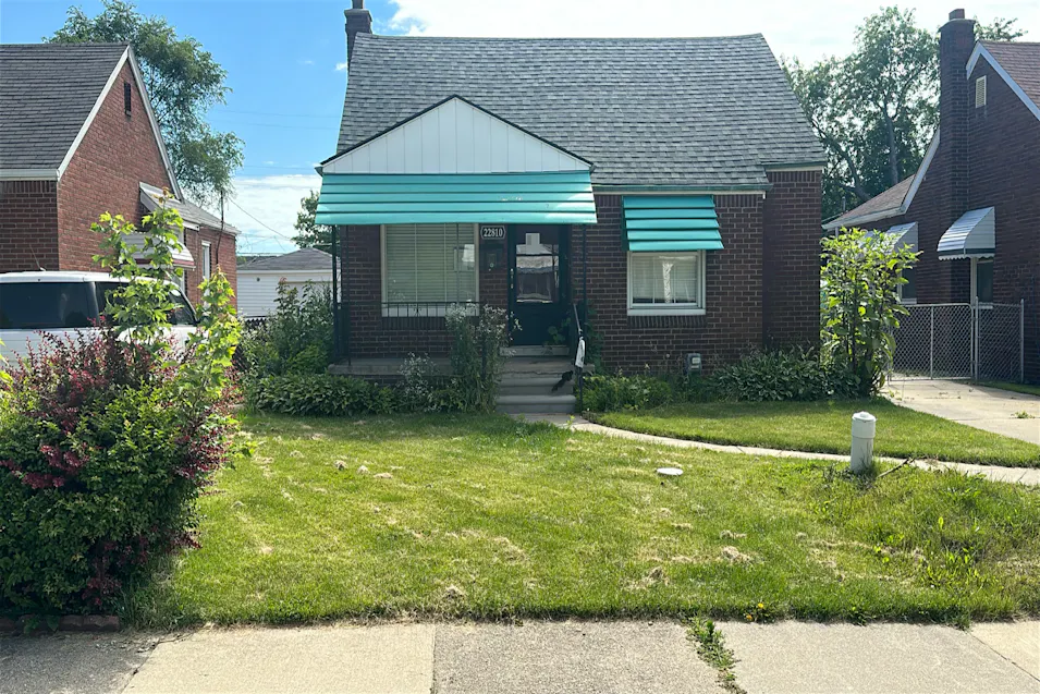 22810 David Ave Eastpointe, MI 48021, Macomb County