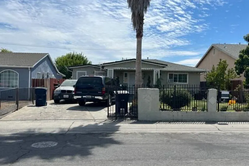 2620 Edinger Ave Sacramento, CA 95822, Sacramento County