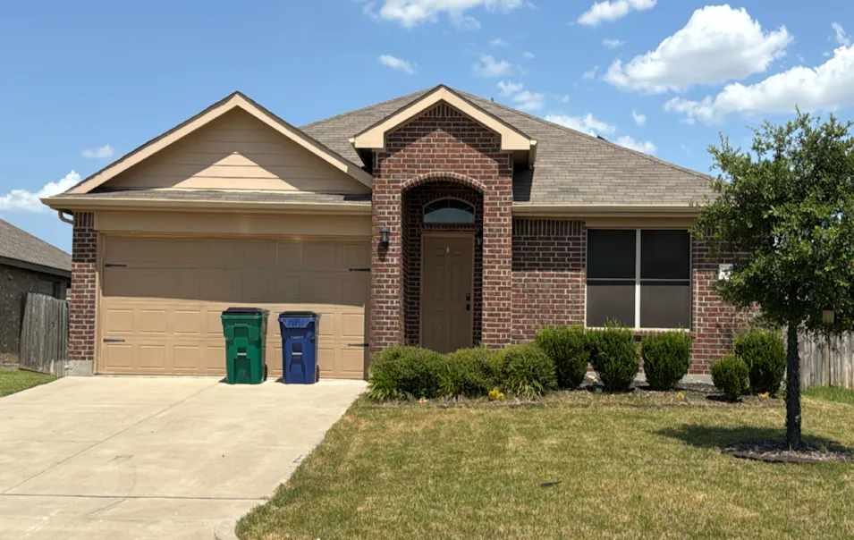 257 Meadowlands Dr Ponder, TX 76259, Denton County