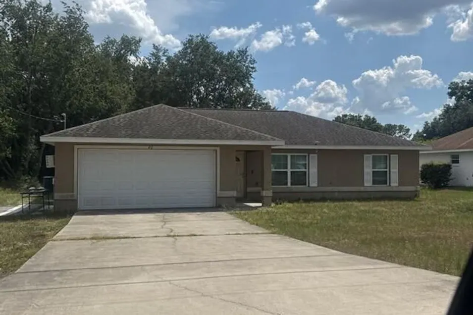 40 Pine Trce Ocala, FL 34472, Marion County