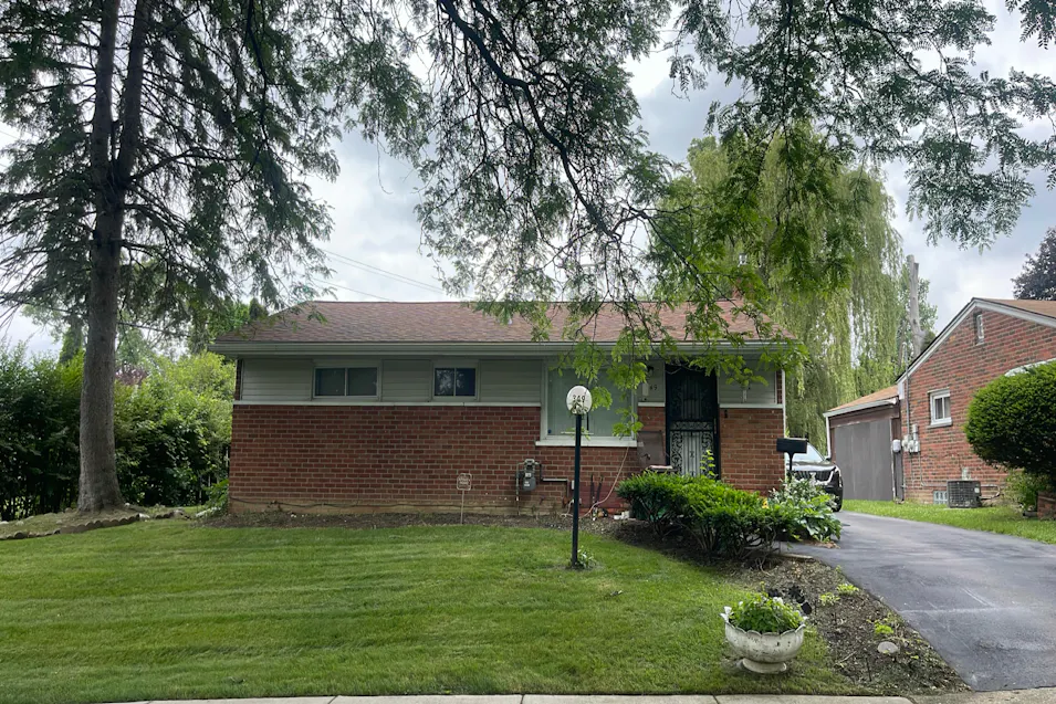349 Linda Vista Dr Pontiac, MI 48342, Oakland County