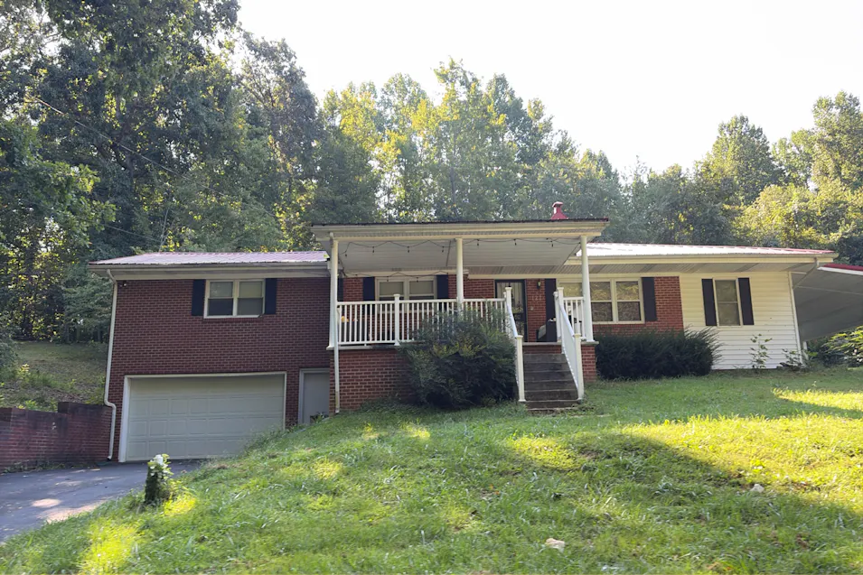 127 Sewanee Rd Johnson City, TN 37601, Carter County