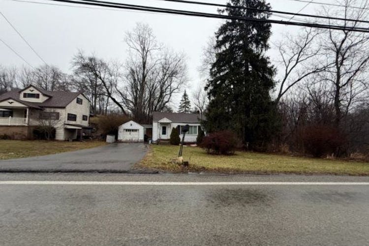 3119 Heights Rd Aliquippa, PA 15001, Beaver County