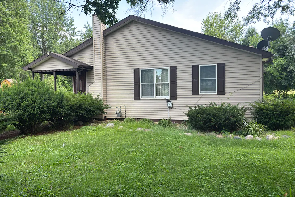 202 W Liberty St North Liberty, IN 46554, St Joseph County