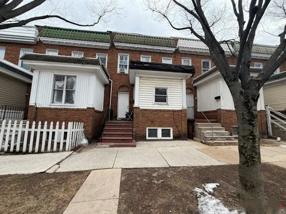 2625 Garrett Ave Baltimore, MD 21218, Baltimore City County