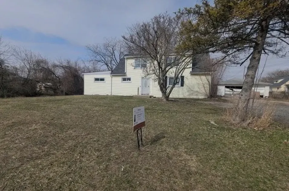3428 W Jolly Rd Lansing, MI 48911, Eaton County