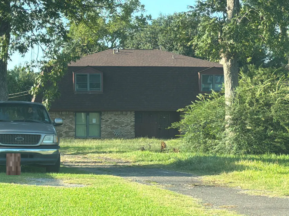 2404 Smith St West Orange, TX 77630, Orange County