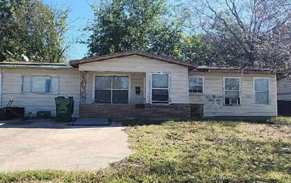 3620 Oakwood St Haltom City, TX 76117, Tarrant County