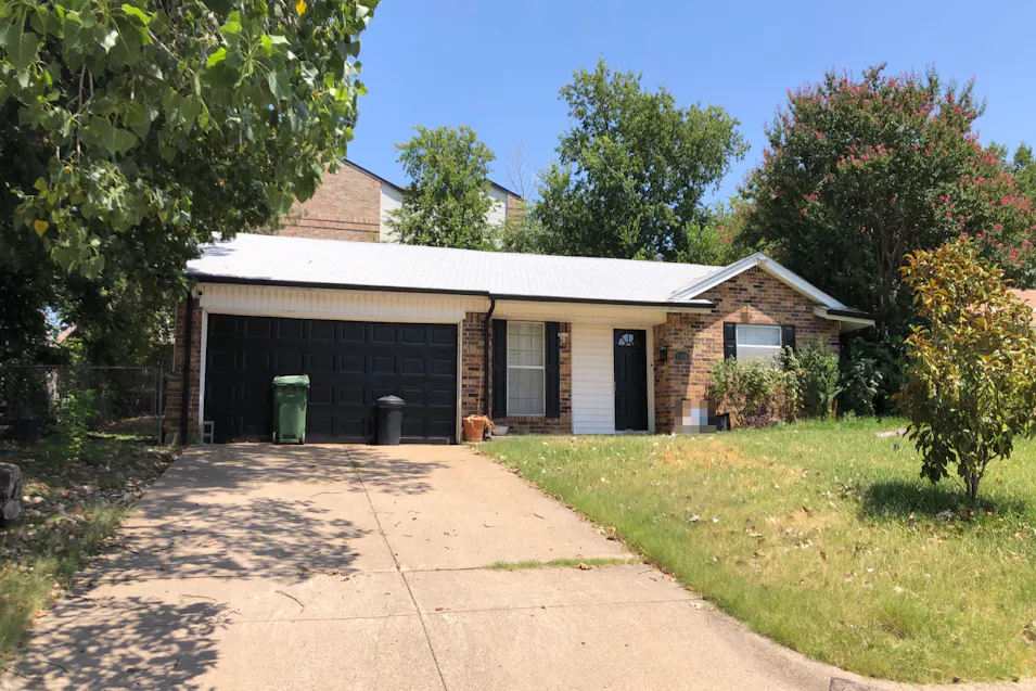 1120 Belle St Bedford, TX 76022, Tarrant County