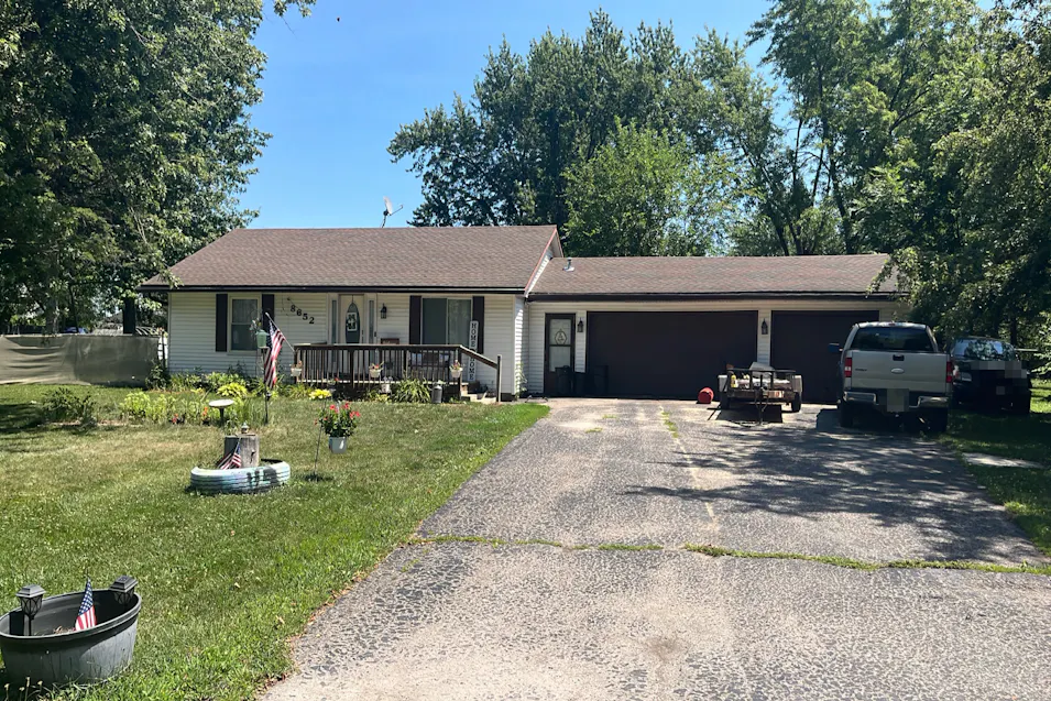 8652 Surfwood Dr Monroe, MI 48162, Monroe County