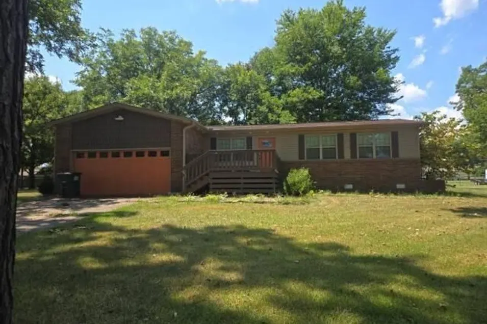 304 Clark Ave Bald Knob, AR 72010, White County
