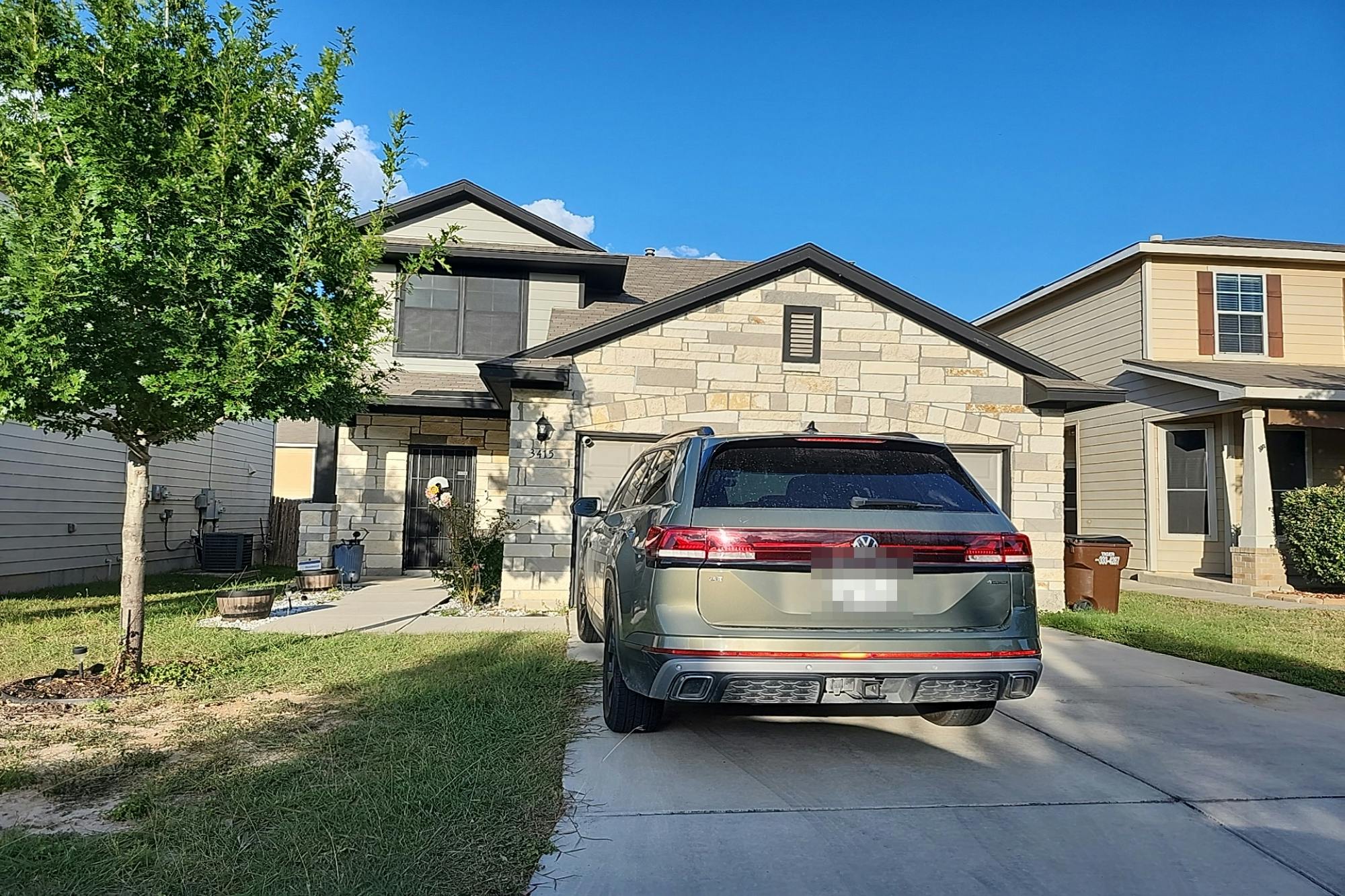 York Crst, San Antonio, TX 78245