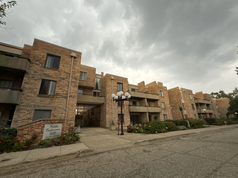 1926 Prairie Sq. Apt. 324