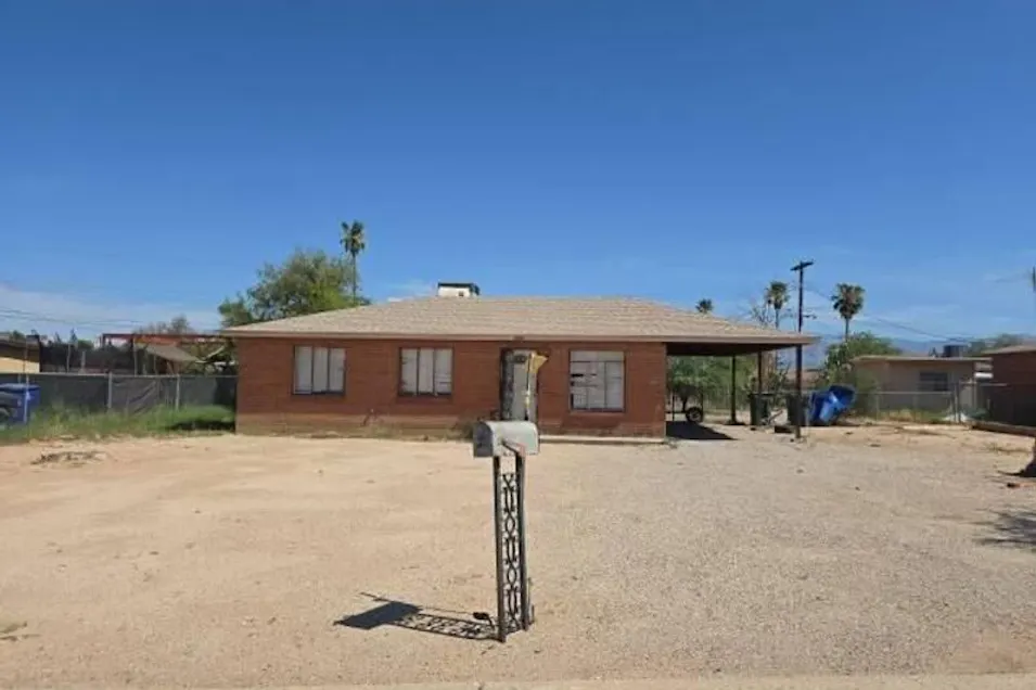 5631 E 34th St Tucson, AZ 85711, Pima County