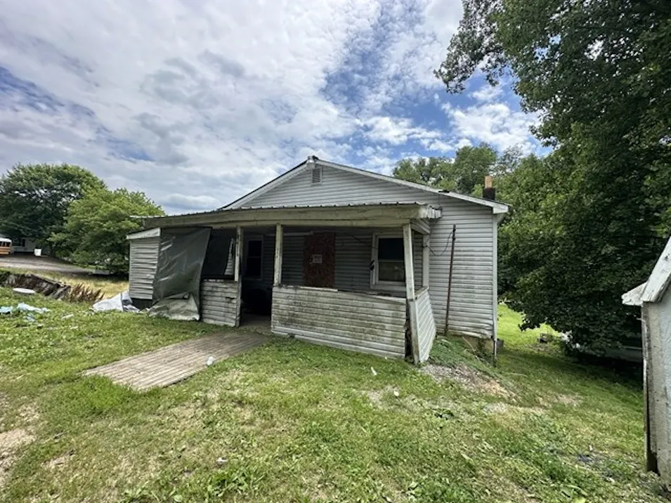 304 Prices Switch R Jackson, OH 45640, Jackson County