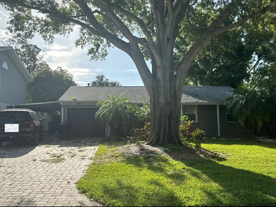 8439 Riverside Dr NE St Petersburg, FL 33702, Pinellas County